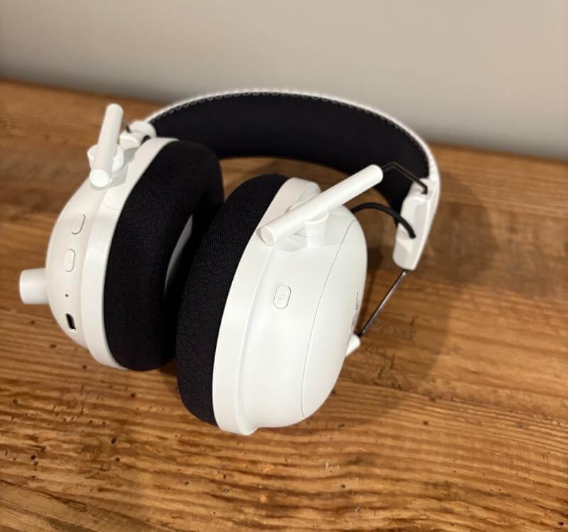 Razer Blackshark V2 Pro Console Review7 Razer Blackshark V2 Pro Review Console - Audio premium wireless pentru jucători de console serioase