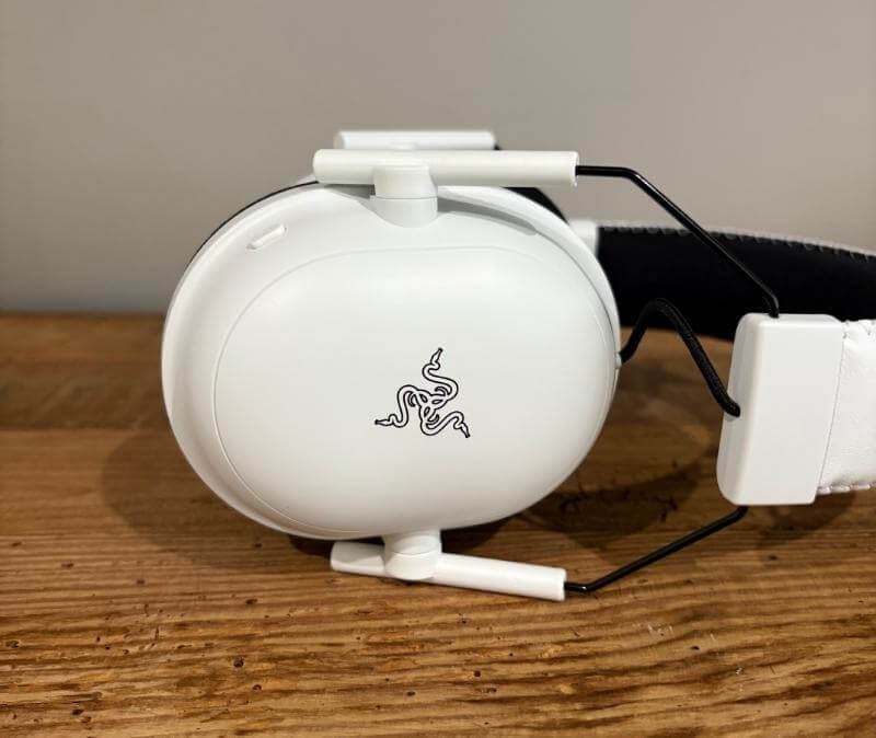 Razer Blackshark V2 Pro Console Review9 Razer Blackshark V2 Pro Review Console - Audio wireless premium pentru jucători de consolă serioase