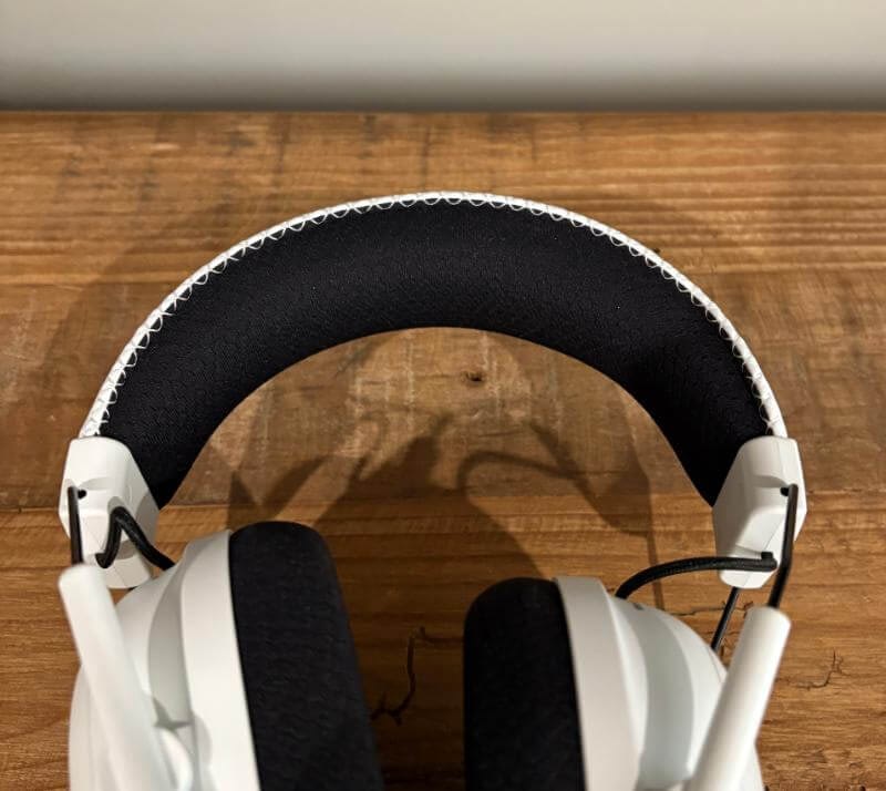 Razer Blackshark V2 Pro Console Review8 Razer Blackshark V2 Pro Review Console - Audio premium wireless pentru jucători de consolă serioase