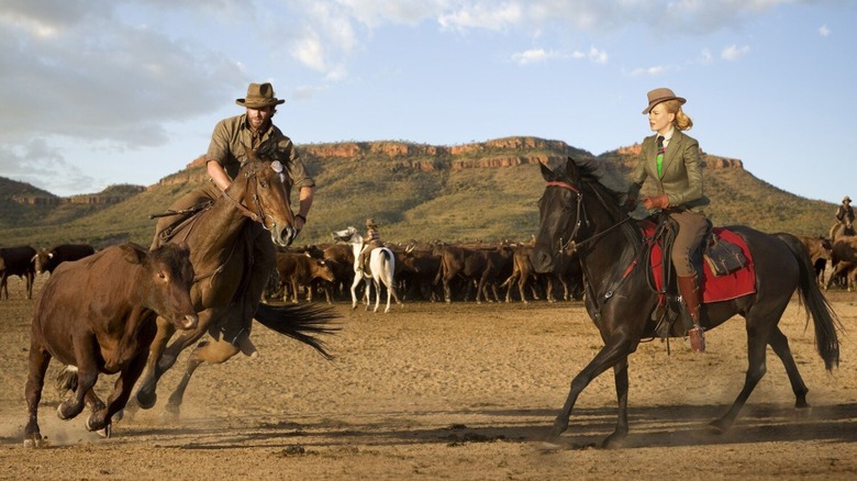 Nicole Kidman ca Lady Sarah Ashley și Hugh Jackman în calitate de drover în Australia