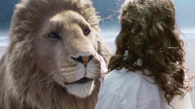Aslan vorbește cu Lucy în The Cronicles of Narnia: The Voyage of the Dawn Treader
