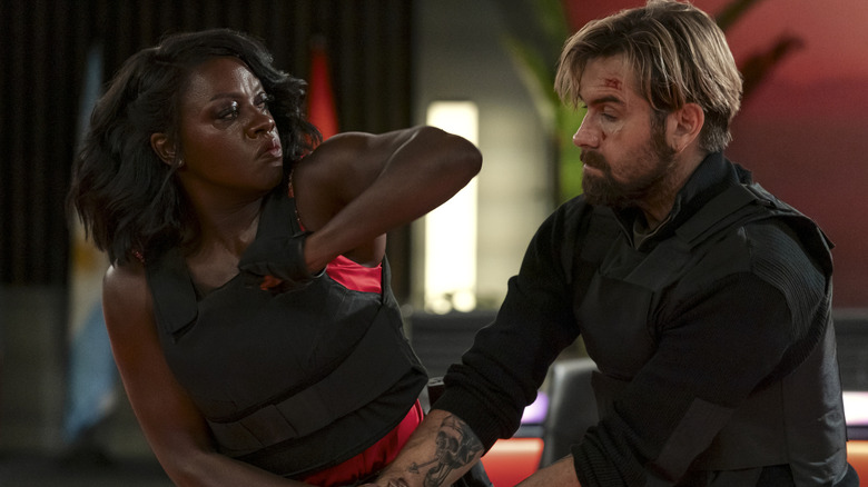 Viola Davis Elbowing Antony Starr în față în G20