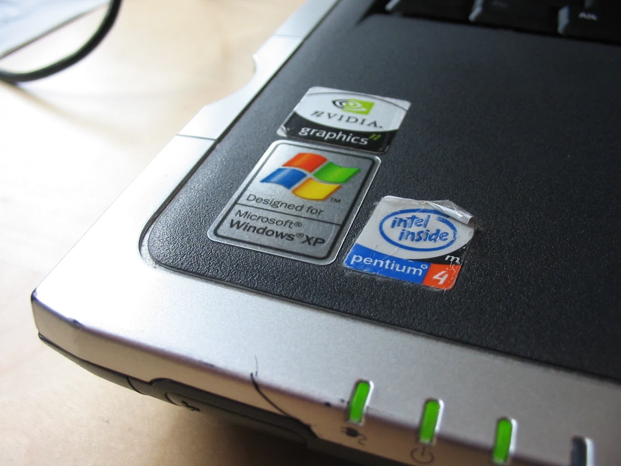 Intel revigorează sloganul iconic „Intel Inside” cu o răsucire modernă ...