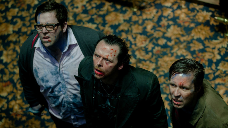 Nick Frost ca Andy, Simon Pegg ca Gary și Paddy consideră ca Steven în sfârșitul lumii