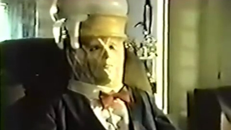 Domnule Softy în apartamentul său din Swirlee