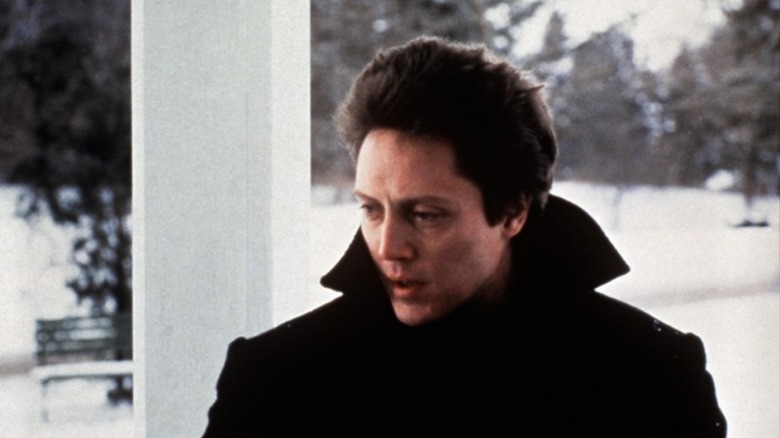 Johnny Smith simte greutatea lumii pe umerii lui în zona moartă