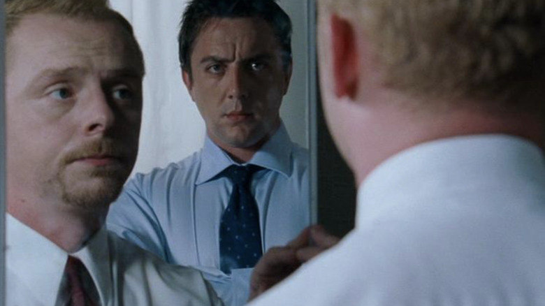 Pete îi oferă lui Shaun un aspect mediu în Shaun of the Dead