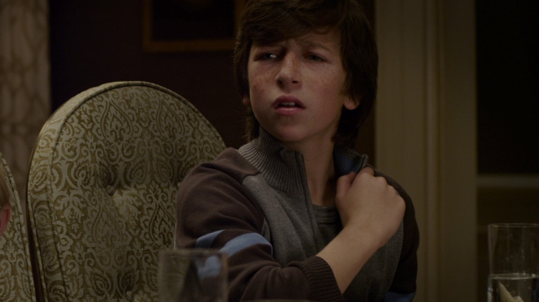 Howard Stacy la masa de cină din The Amazing Spider-Man