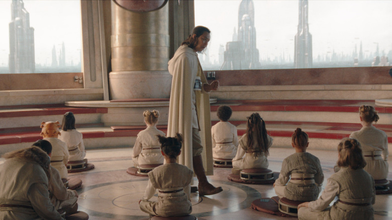 Maestrul Sol Predând Jedi Younglings în Epoca Republicii înalte în Star Wars: The Acolyte