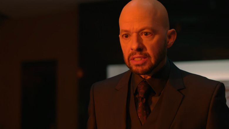Lex Luthor (Jon Cryer) a intrat în lumină portocalie pe Supergirl