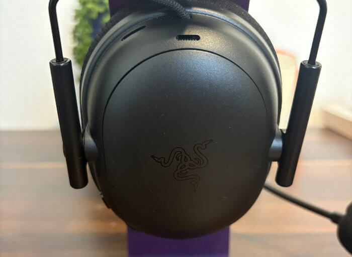 Razer Blackshark V3 Pro Review4 Razer Blackshark V3 Pro Review - Un set de cască premium construit pentru jocuri imersive