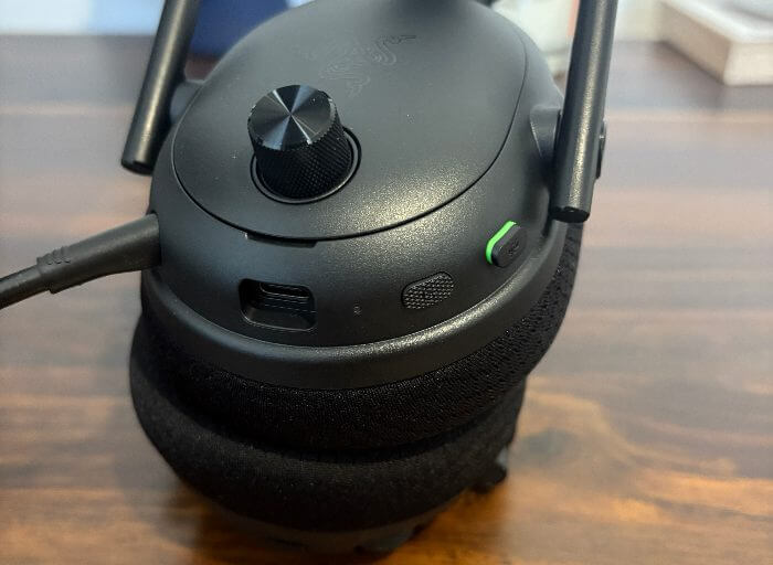 Razer Blackshark V3 Pro Review6 Razer Blackshark V3 Pro Review - Un set de cască premium construit pentru jocuri imersive