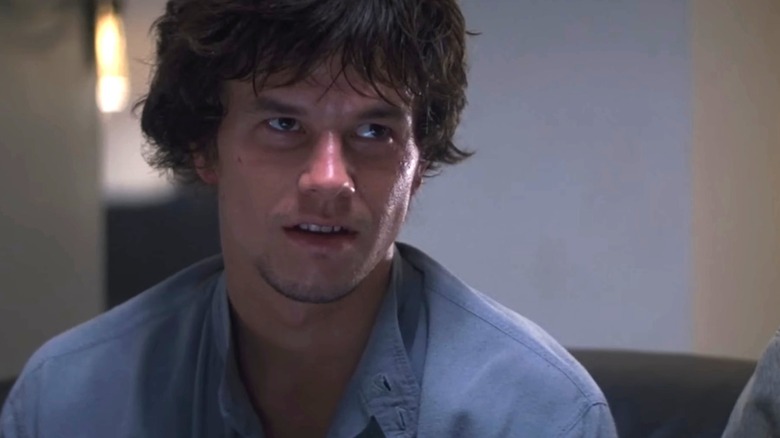 Dirk Diggler arătând speriat și dezamăgit în nopți de boogie