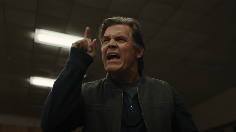 Archerul lui Josh Brolin Graff strigă în arme