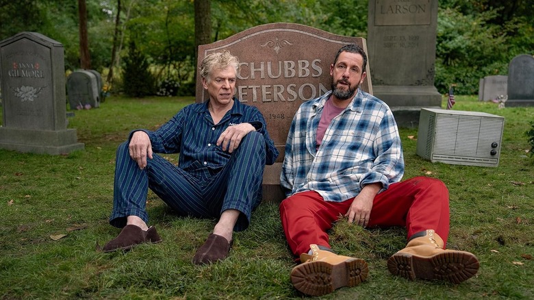 Shooter McGavin și Happy Gilmore stând împreună într -un cimitir din Happy Gilmore 2