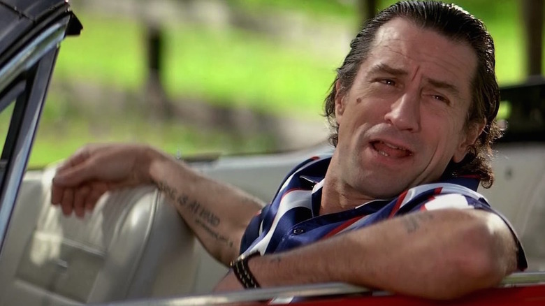 Robert de Niro arătând amuzat ca Max Cady în Cape Fear