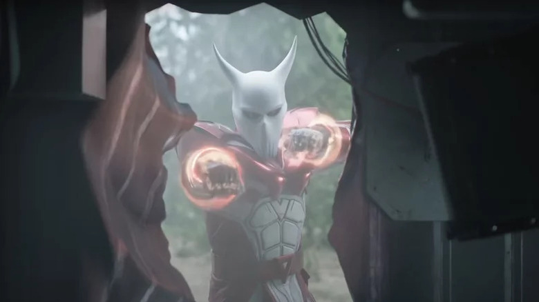 Costumul lui Auggie Smith al lui Robert Patrick în alb Dragon pe Peacemaker