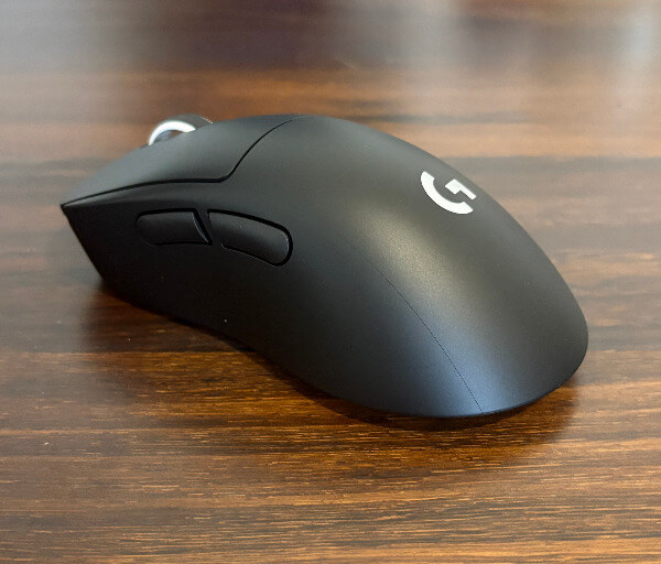 Logitech Pro Superlight Dex Review4 Logitech G Pro x Superlight 2 Dex Review - Precision se întâlnește cu confort