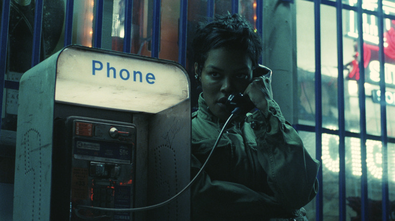 Perfidia Beverly Hills pe un telefon cu plăți noaptea într -o luptă după alta