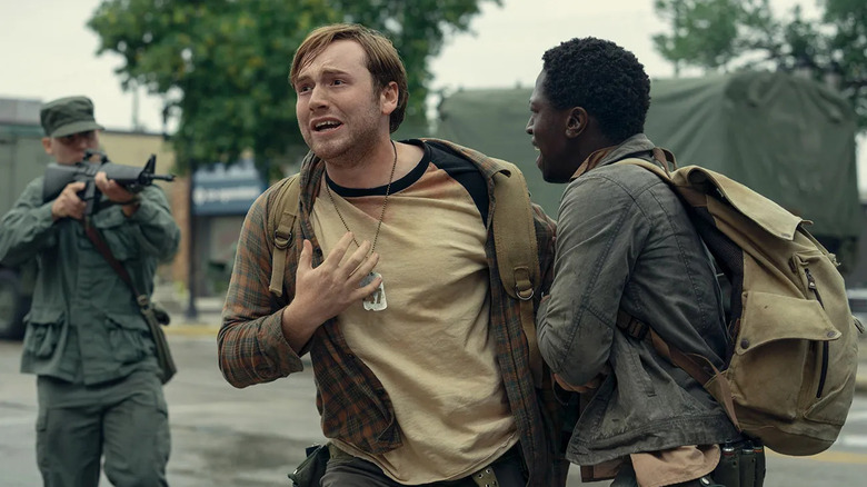 Garraty este susținută de McVries pentru a continua să meargă în plimbare lungă