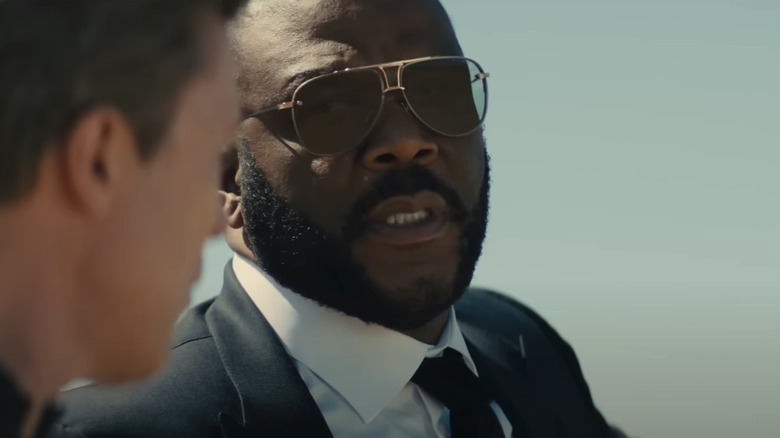 Tyler Perry ca Arthur privindu -l pe Aidan Gillen ca Jack în cei care îmi doresc morți