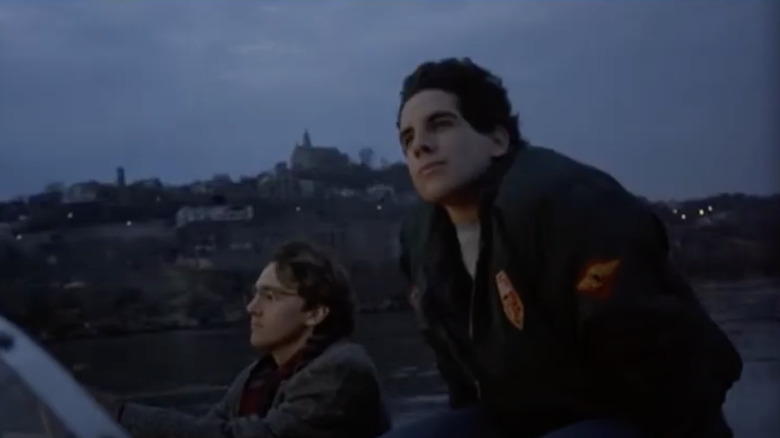 Ben Stiller ca Tipton și Andrew McCarthy ca Matt Speed ​​pe râul Ohio, în cai proaspeți