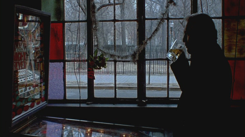 Frank Galvin, al lui Paul Newman, bea și joacă pinball în verdict