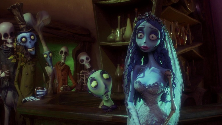 Emily în rochie de mireasă, într-un bar plin de morți în Corpse Bride