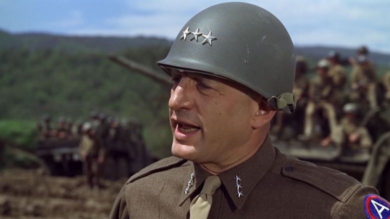 George C. Scott este acasă pe câmpul de luptă ca generalul George S. Patton în Patton