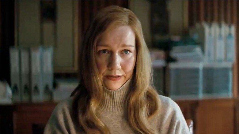 Eva Stratt aruncă o arme nucleare adevărate asupra Dr. Grace în Proiectul Hail Mary