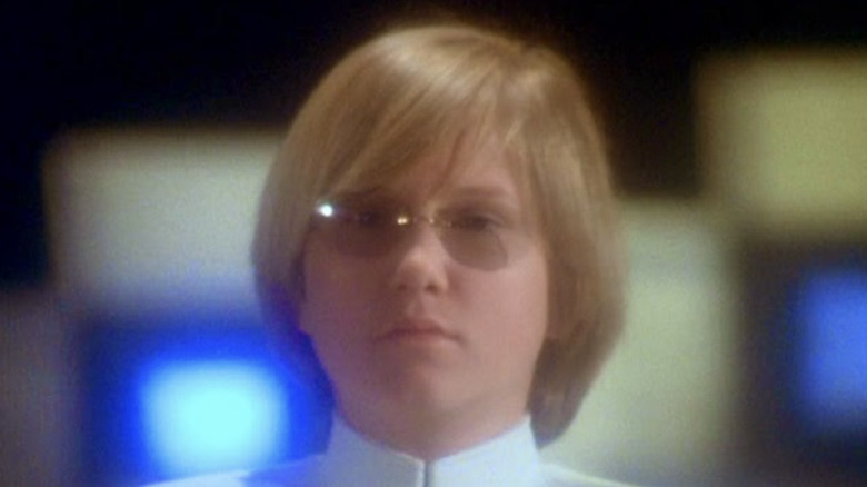 Dr. Zee o păstrează reală în Galactica 1980