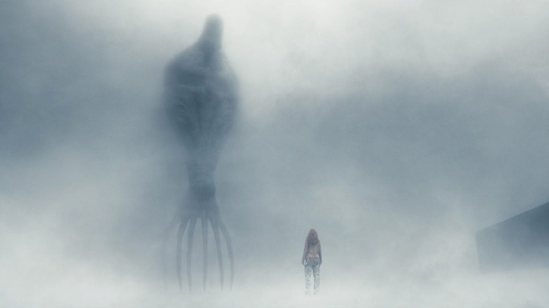 Louise Banks (Amy Adams) observă un heptapod la sosire