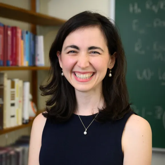 lovitură în cap a lui Lucy D'Agostino McGowan