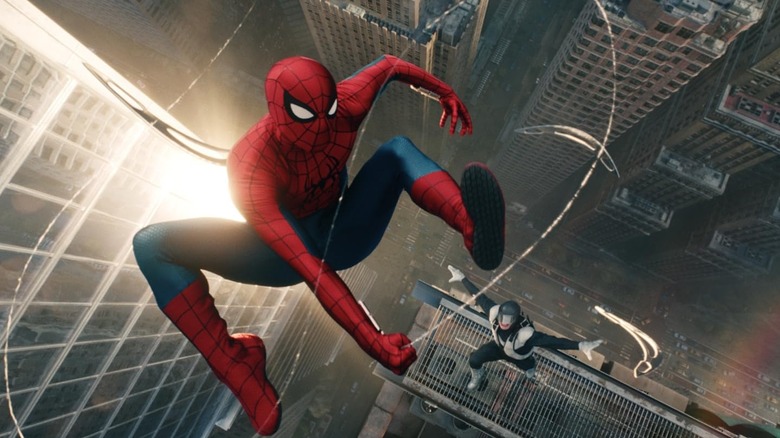 Spider-Man se îndepărtează de Boomerang în Spider-Man: Brand New Day