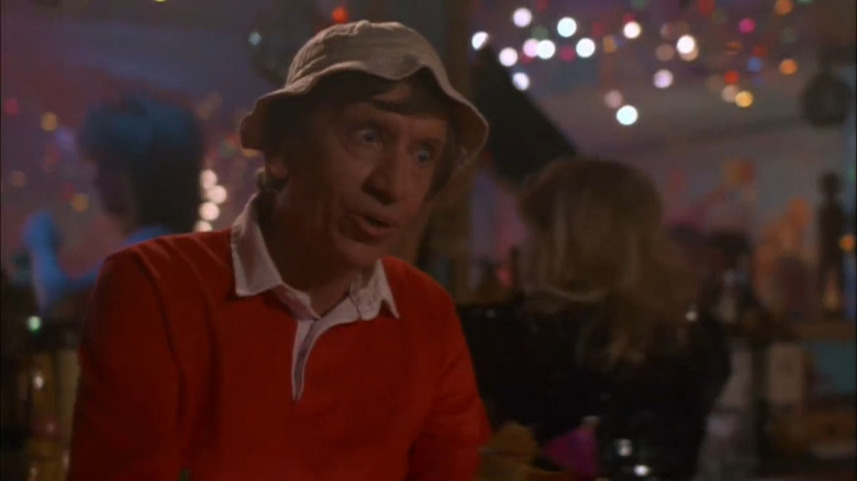 Barmanul din Back to the Beach
