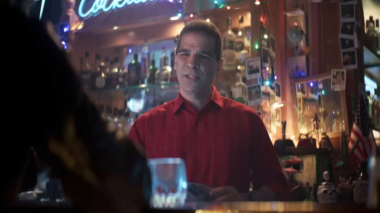Ed Boon în rolul barmanului Ed în Mortal Kombat II