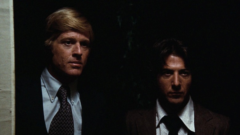 Bob Woodward și Carl Bernstein într-un loc întunecat din All the President's Men