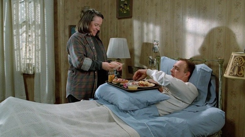 Annie Wilkes i-a servit lui Paul în pat în Misery