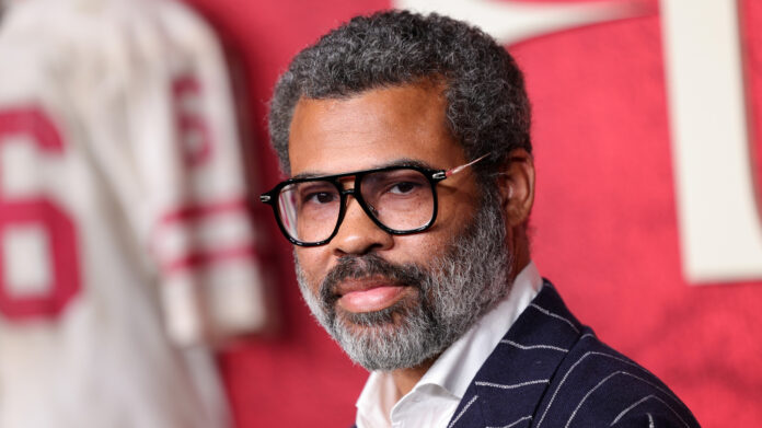 Citatul zilei de Jordan Peele: „Societatea este cel mai înfricoșător Citatul zilei de Jordan Peele: „Societatea este cel mai înfricoșător monstru”