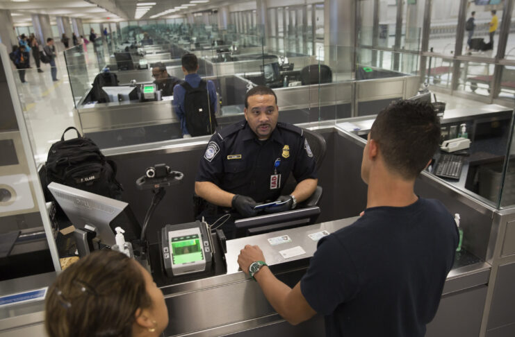 US prosecutors charge Atlanta man after GrapheneOS phone wipes itself during airport search