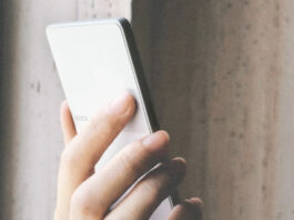 Boox is making a tiny e-reader to compete with Xteink