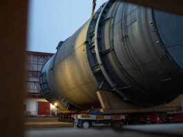 Un reactor cât o clădire de câteva etaje urmează să fie montat în România și ar alimenta un oraș întreg