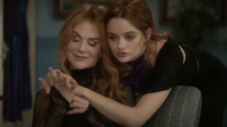 Gillian și Kylie în Practical Magic 2