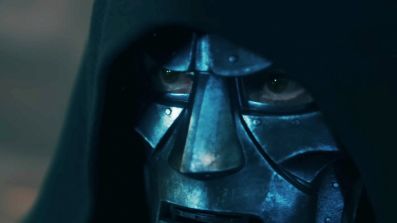 Dr Doom al lui Robert Downey Jr este văzut în prim-plan extrem în Avengers Doomsday.jpg