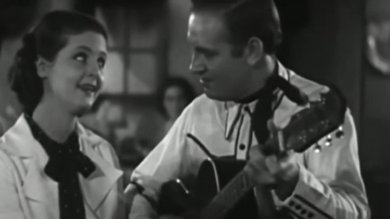 Mary Ann Lee și Gene Autry cântând împreună în Oh, Susanna!