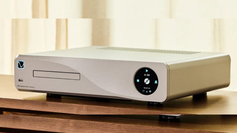 PS Audio și Naim încetează producția de playere CD de ultimă generație 1 CD playere de ultimă generație de la PS Audio și Naim așezate pe un suport de echipamente hi-fi
